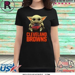 Baby Yoda Hug Cleveland Browns T-Shirt