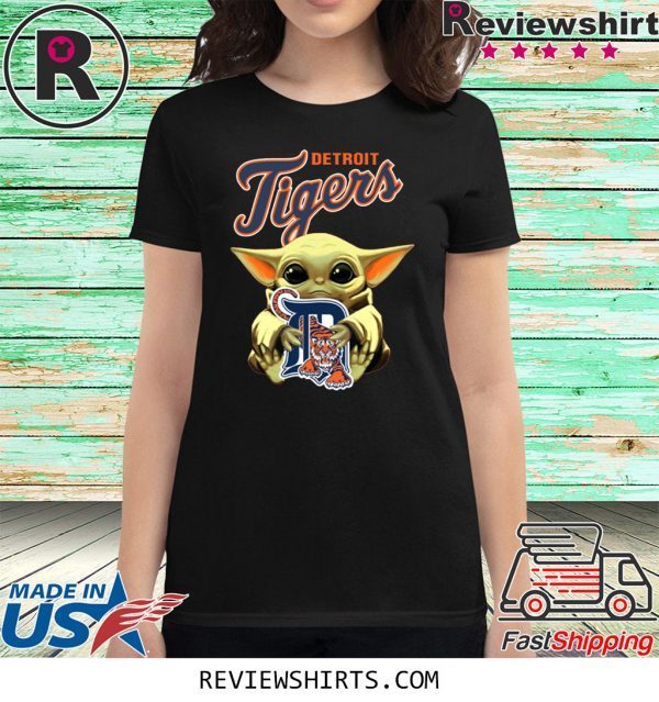 Baby Yoda Hug Detroit Tigers Tee Shirt