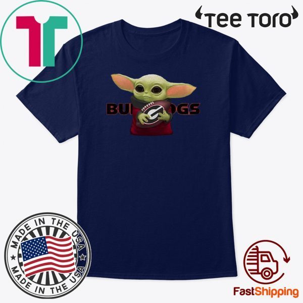 Baby Yoda Hug Georgia Bulldogs Shirt T-Shirt