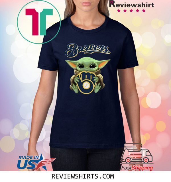 Baby Yoda Hug Milwaukee Brewers T-Shirt