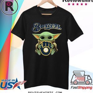 Star Wars Baby Yoda Hug Milwaukee Brewers T-Shirt