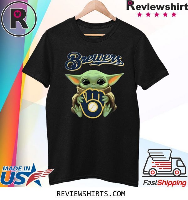 Star Wars Baby Yoda Hug Milwaukee Brewers T-Shirt