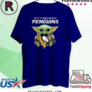 Baby Yoda Hug Pittsburgh Penguins T-Shirt