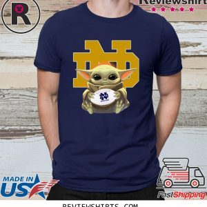 Baby Yoda Hug Notre Dame Fighting Irish T-Shirt