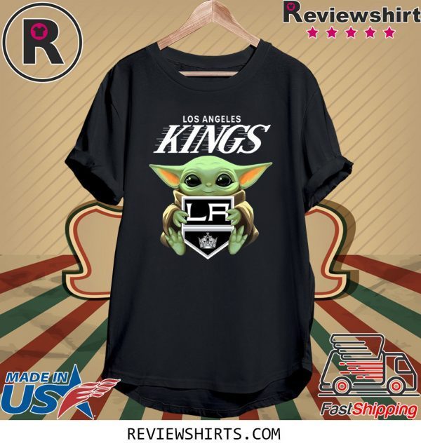 Baby Yoda Hug Los Angeles Kings T-Shirt