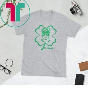 Grinch Hand Holding Baby Yoda Christmas T-Shirt