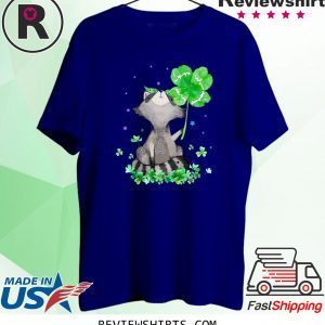 Raccoon Holding Shamrock Stars Cute St Patrick's Day 2020 TShirt