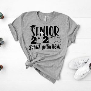 Senior 2020 shit gettin real Men's T-Shirt