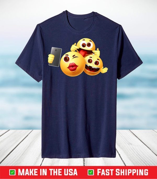 Group Selfie Inspired Funny Face Related Emoticon selfie Des T-Shirt