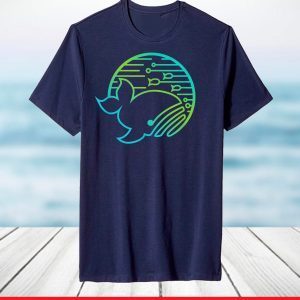 Humpback Whale swimming underwater T-Shirt