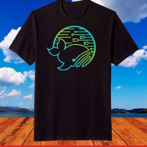 Humpback Whale swimming underwater T-Shirt