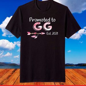Promoted To Gg Est 2021 Tee Cute Mother's Day T-Shirt