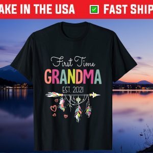 First Time Grandma Est 2021 Hippie Flower Unisex T-Shirt