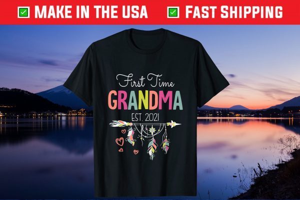 First Time Grandma Est 2021 Hippie Flower Unisex T-Shirt