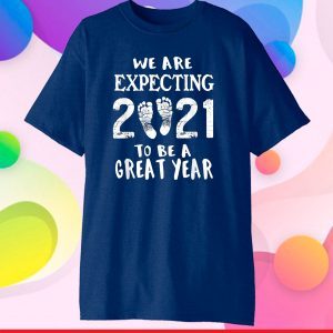 Pregnancy Announcement New Dad or Mom Baby Reveal 2021 Classic T-Shirt