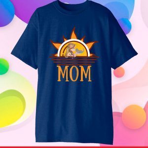 Retro Vintage Mom with Kitten Mothers Day 2021 Us 2021 T-Shirt