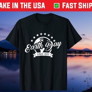 Earth Day 1970 51th Anniversary Vintage Teacher Gift T-Shirt