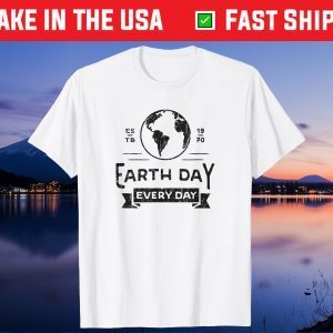 Retro Earth Day 2021 April 22 Environmental Climate Recycle Gift T-Shirt