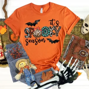 Its Spooky Season, Halloween Gift T-Shirt