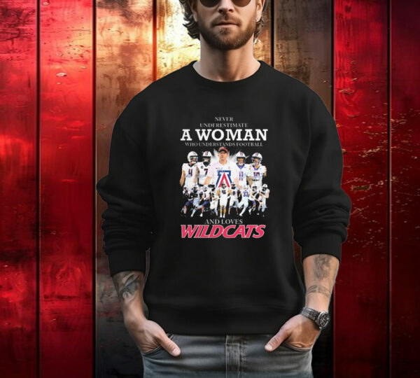 Never Underestimate A Woman Who Understands Football And Loves Wildcats T-Shirt