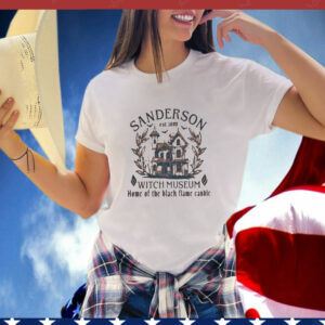 Sanderson Est 1693 Witch Museum Home Of The Black Flame Candle T-Shirt